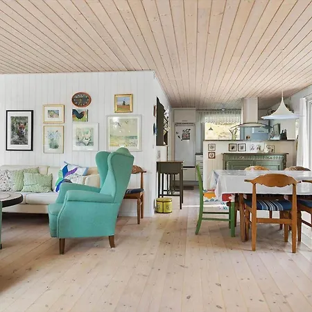 2550-romo-p-s-carlsvej-12 *